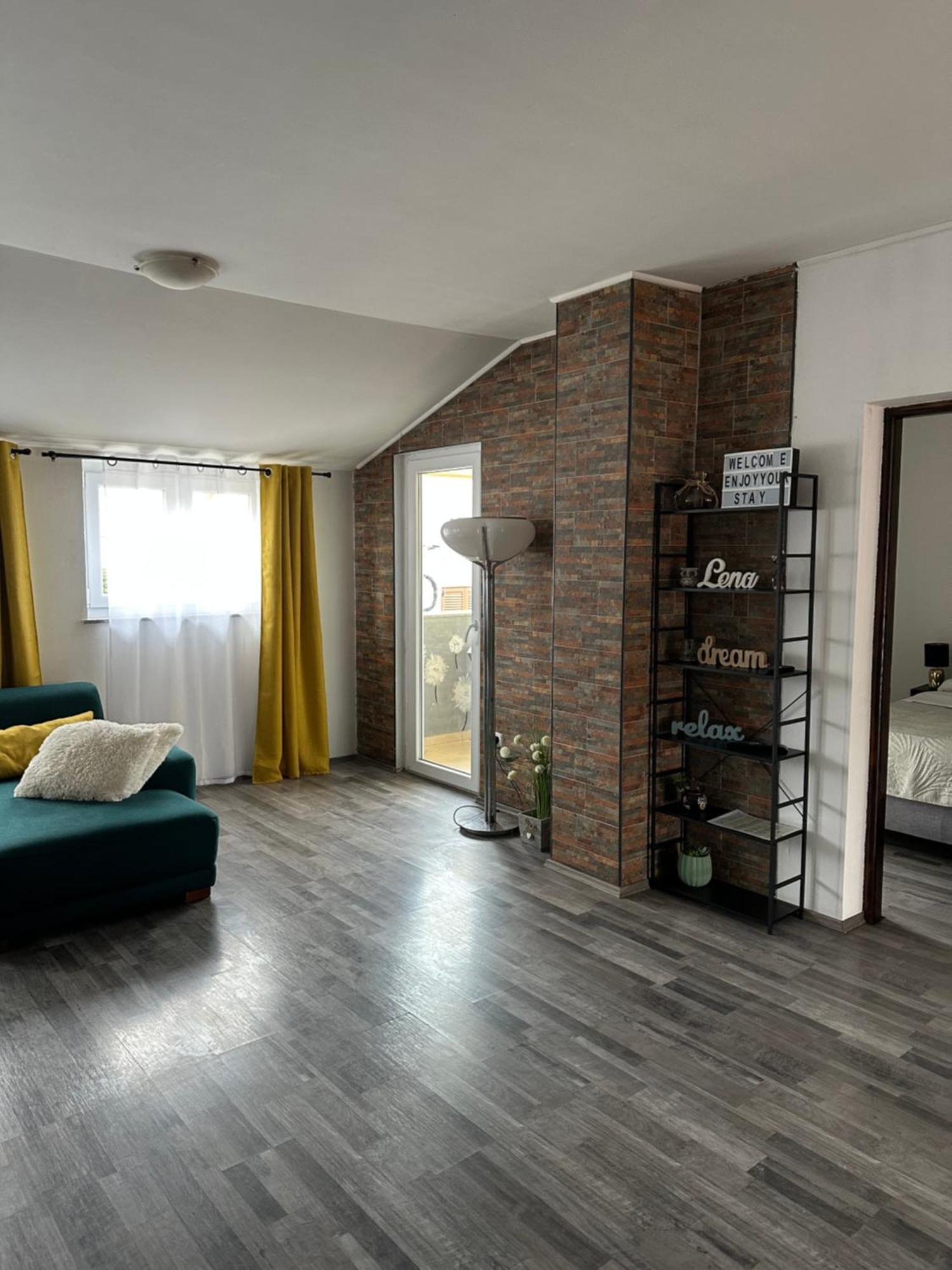 Apartment Lena Funtana Exterior foto
